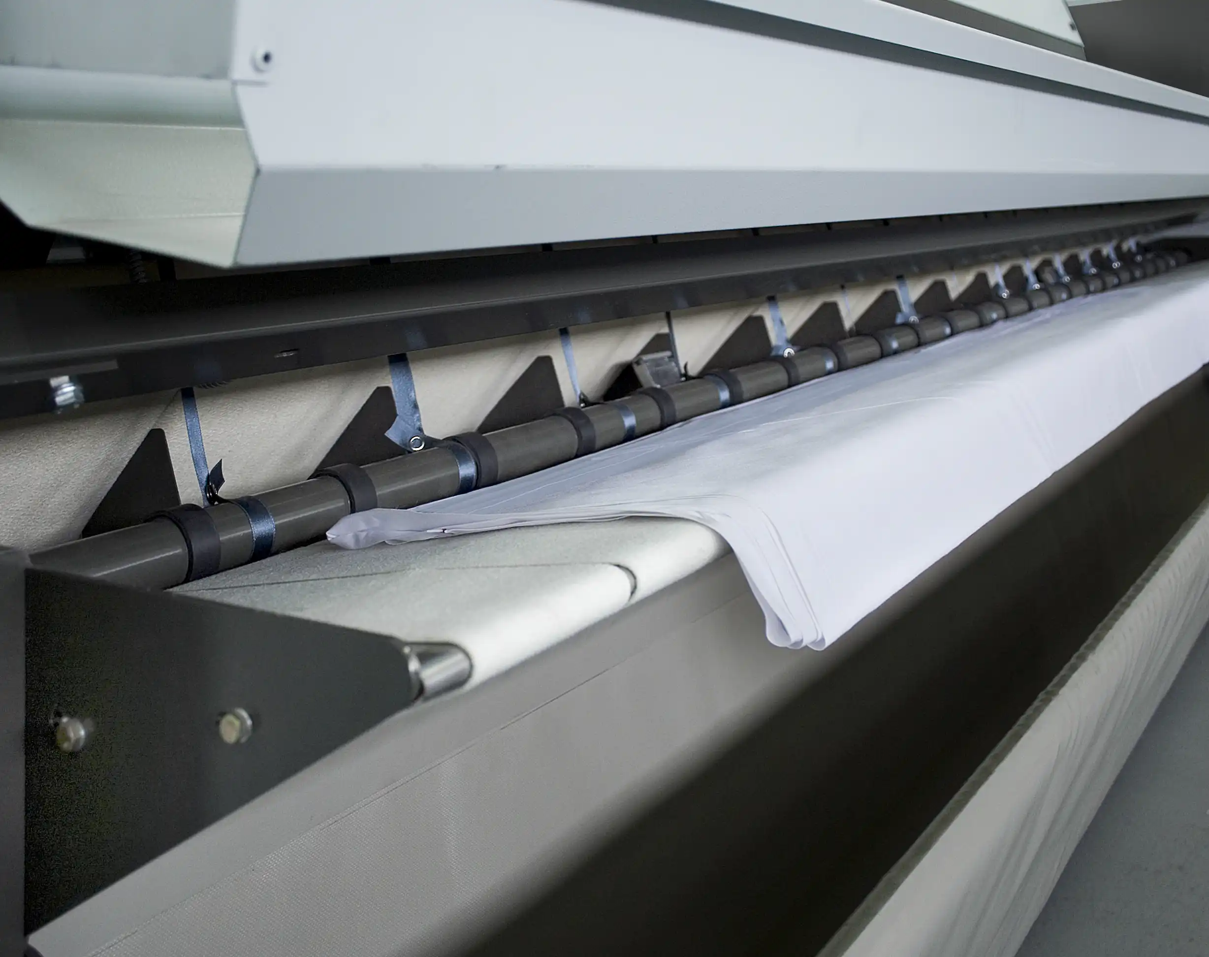 Saves time and energy with Autospeed’s automatic speed regulation