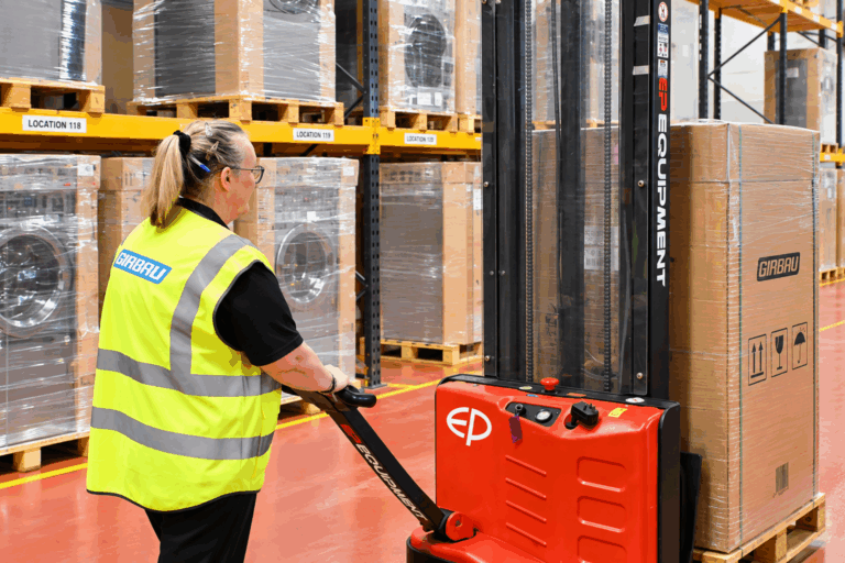 Girbau Warehouse Operative