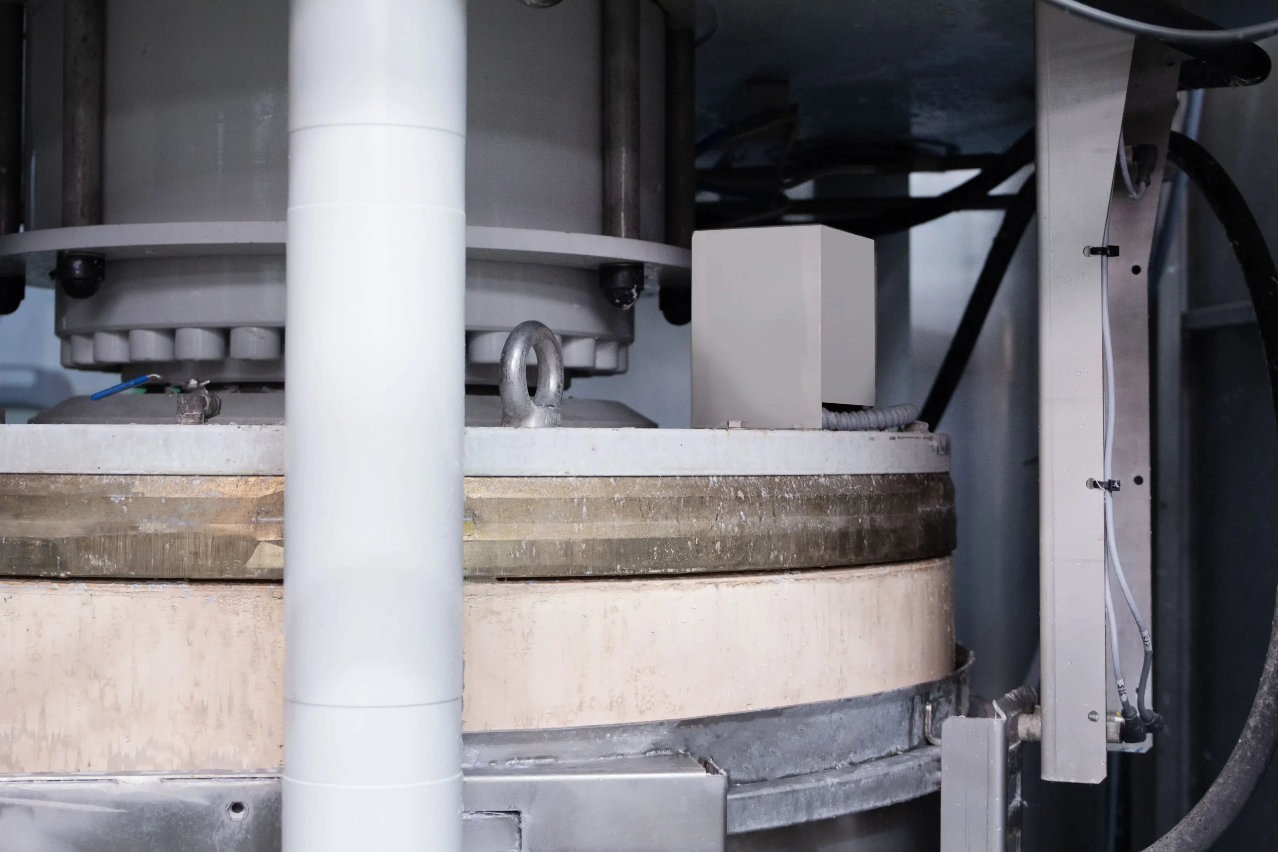 Fins a 5 fases de premsatge programables i 3 sacsejades d'alliberament.