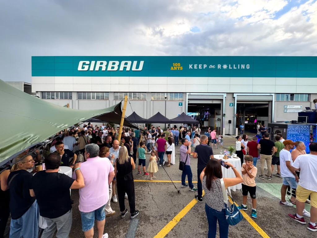 Girbau celebra su 105 aniversario con una jornada conmemorativa en la sede central de Vic