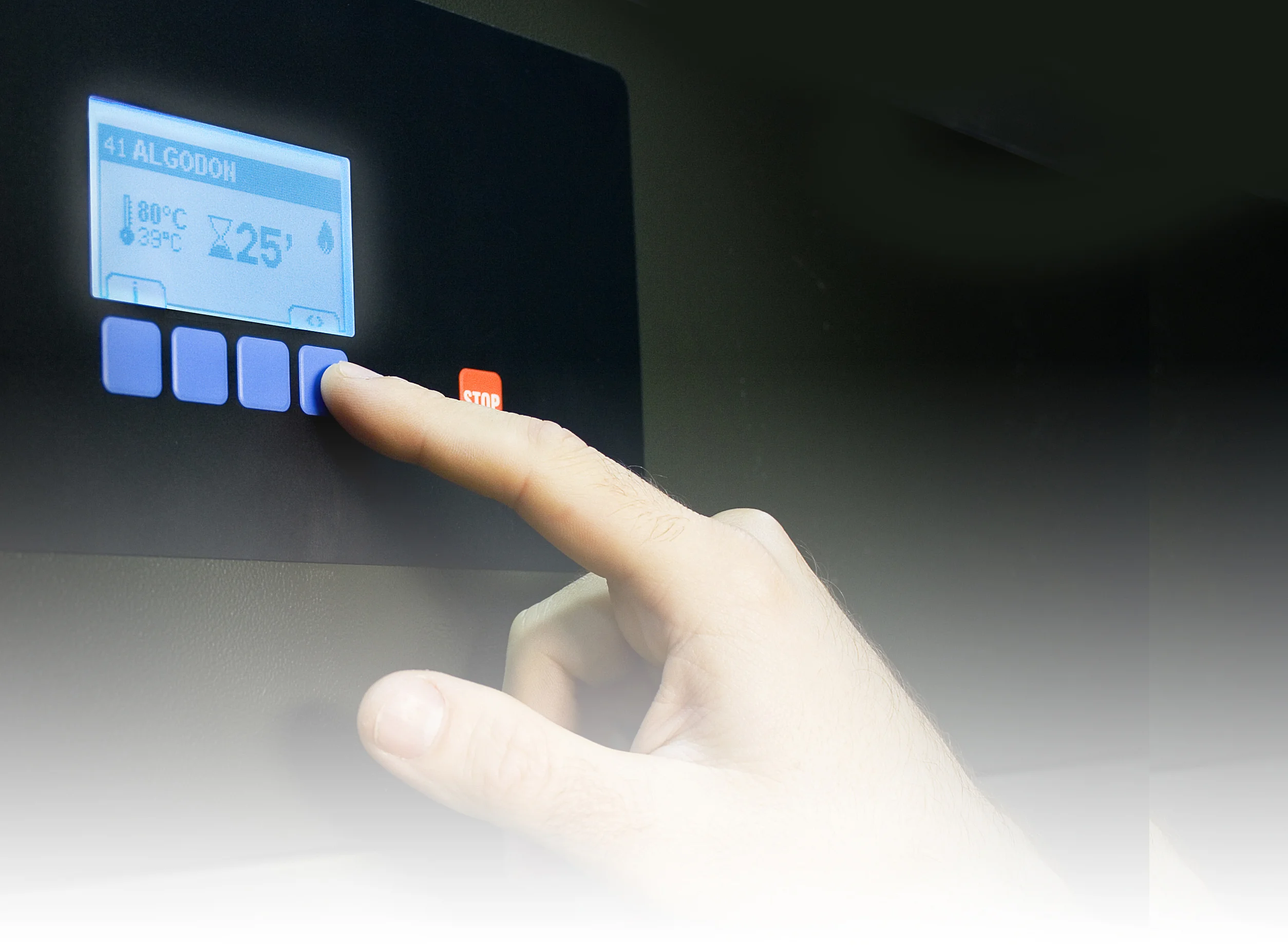 Sensor de humedad de alta precisión para terminar el ciclo en el momento justo para una mejora en la productividad de la lavandería.