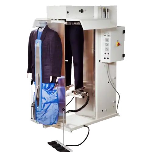 Manichino stiraforma Girbau progettato per dare forma e finitura professionali a capi come giacche e cappotti nelle lavanderie commerciali.