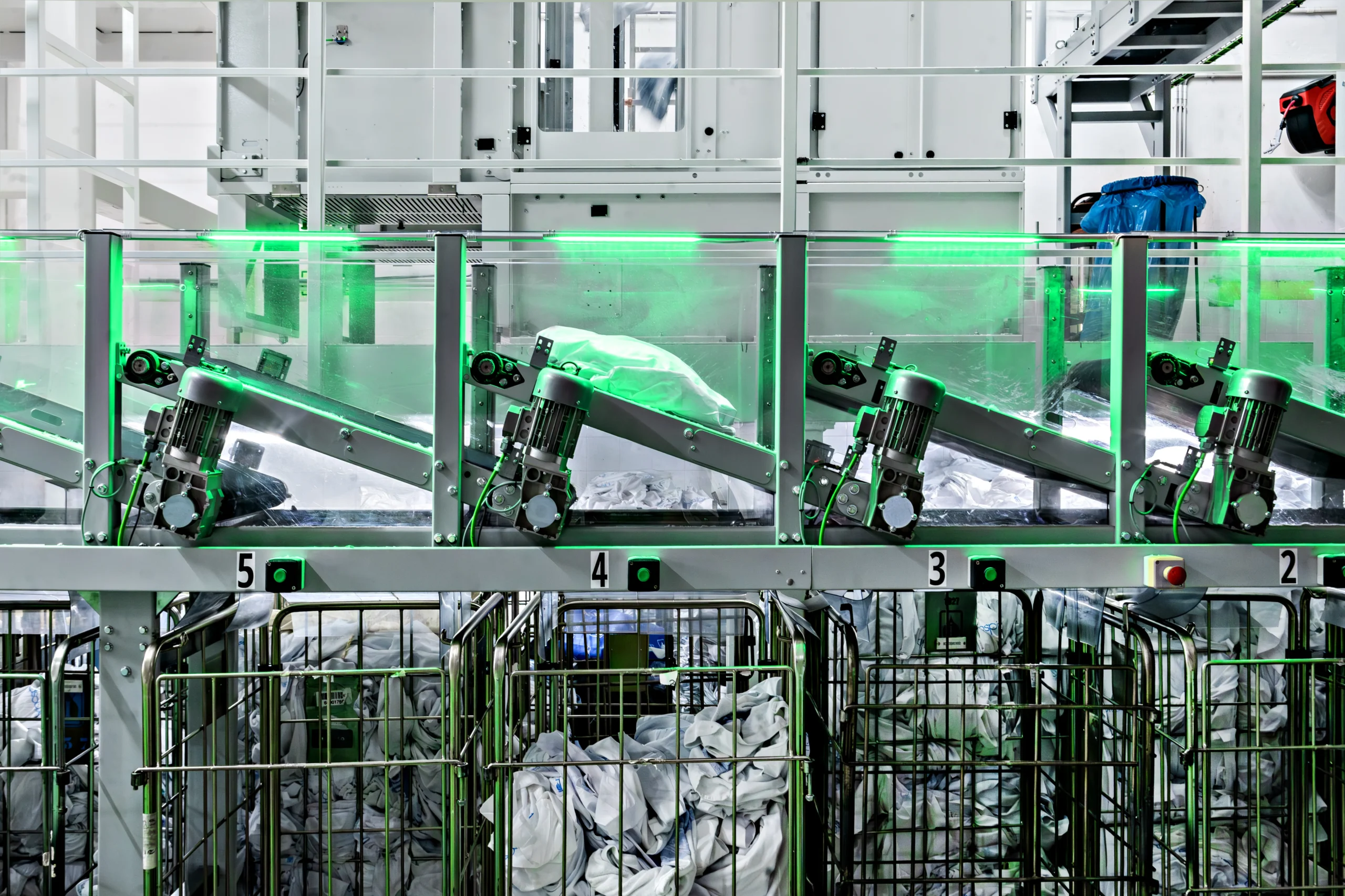 2024 - Abbiamo lanciato Sortech, l’innovativa soluzione di automazione di Girbau per lo smistamento e la gestione intelligente della biancheria, promuovendo l’efficienza e la trasformazione tecnologica nella lavanderia industriale. 