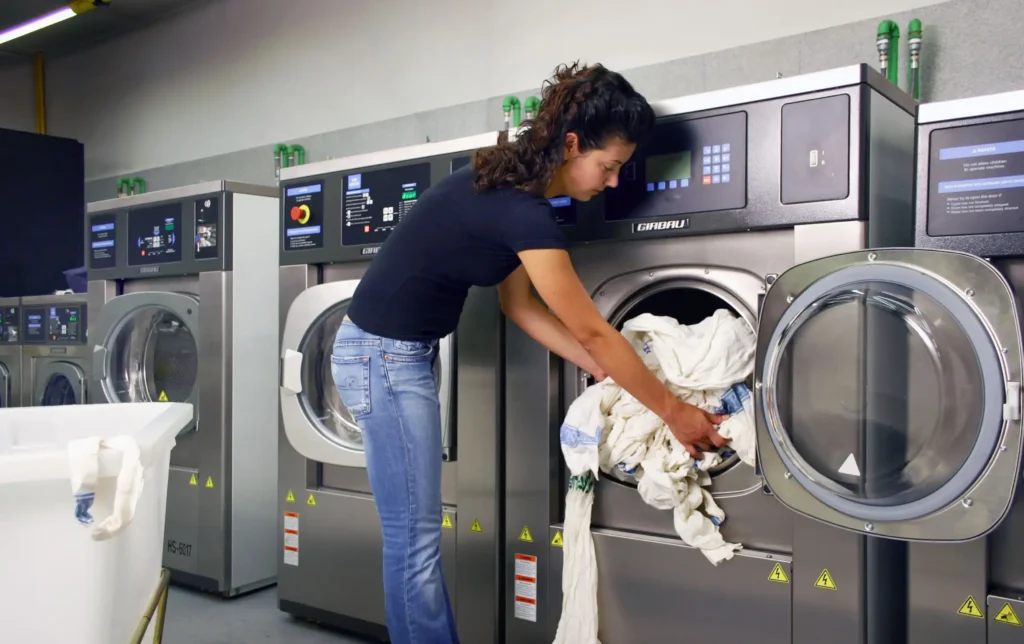 How to choose the right commercial washing machine depending on the type of laundry