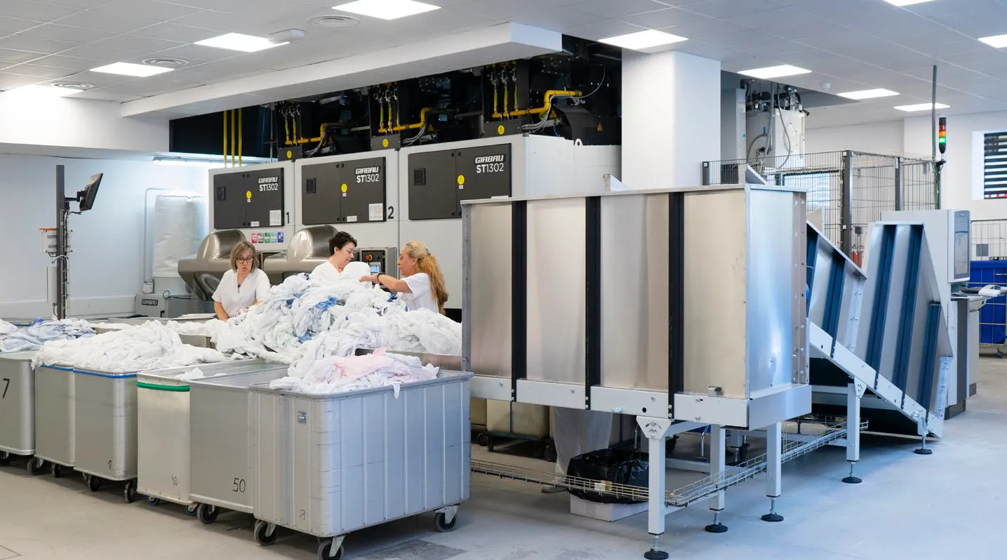 Girbau completely overhauls the laundry in the Naval Hospital in Ferrol in a turnkey project